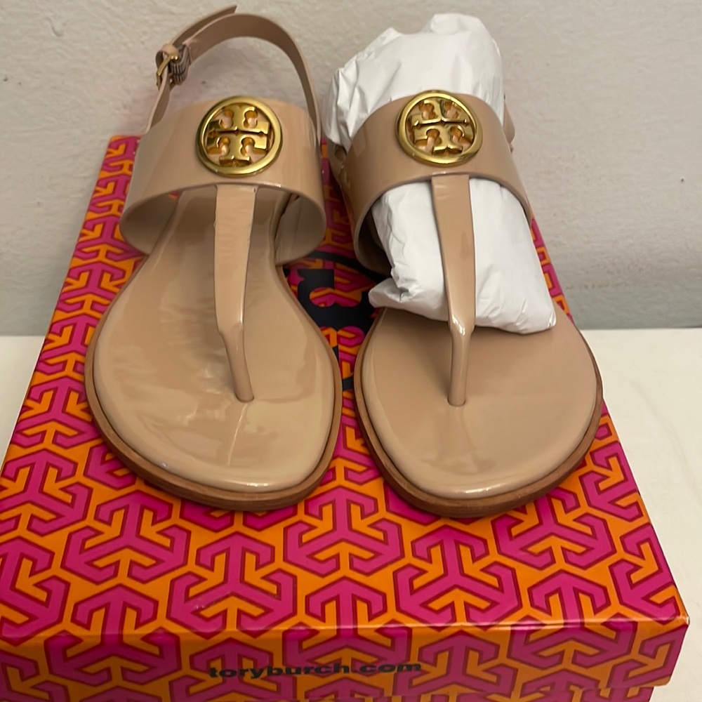 Tory Burch Benton 2 Sand flat thong sandal size 8.